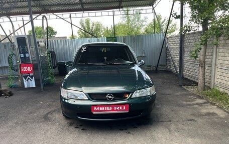 Opel Vectra B рестайлинг, 1998 год, 225 000 рублей, 1 фотография
