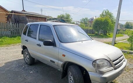 Chevrolet Niva I рестайлинг, 2006 год, 260 000 рублей, 1 фотография