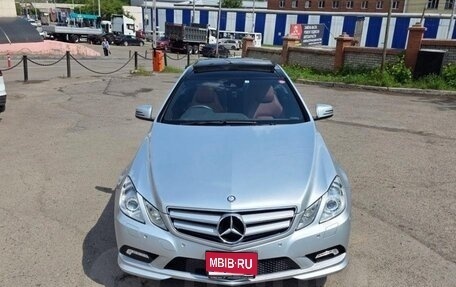 Mercedes-Benz E-Класс, 2011 год, 1 710 000 рублей, 1 фотография