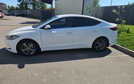 Hyundai Elantra VI рестайлинг, 2016 год, 1 500 000 рублей, 6 фотография