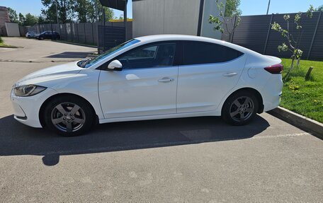 Hyundai Elantra VI рестайлинг, 2016 год, 1 500 000 рублей, 5 фотография