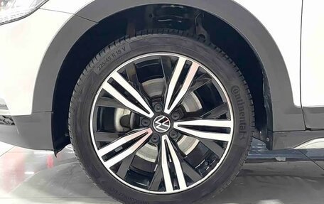 Volkswagen Touran III, 2023 год, 2 065 000 рублей, 17 фотография