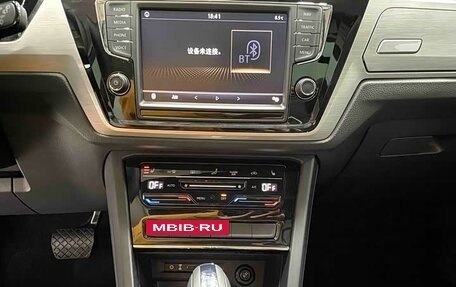 Volkswagen Touran III, 2023 год, 2 065 000 рублей, 14 фотография