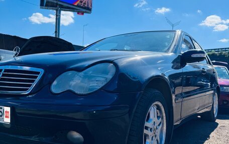 Mercedes-Benz C-Класс, 2004 год, 500 000 рублей, 16 фотография
