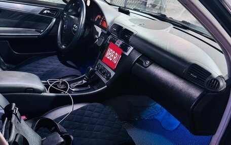 Mercedes-Benz C-Класс, 2004 год, 500 000 рублей, 11 фотография
