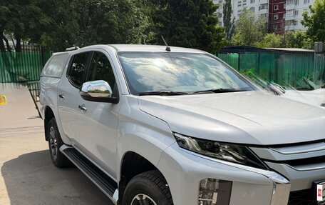 Mitsubishi L200 IV рестайлинг, 2020 год, 4 100 000 рублей, 5 фотография