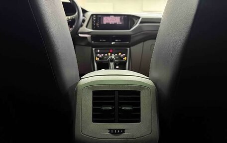 Volkswagen T-Cross I, 2022 год, 1 680 000 рублей, 18 фотография