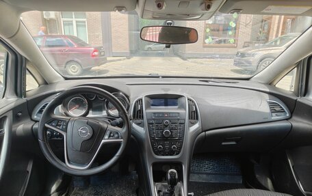 Opel Astra J, 2013 год, 550 000 рублей, 7 фотография
