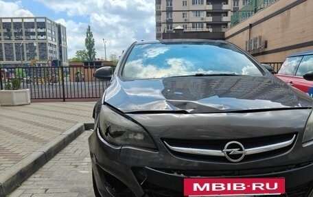 Opel Astra J, 2013 год, 550 000 рублей, 2 фотография