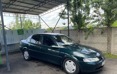Opel Vectra B рестайлинг, 1998 год, 225 000 рублей, 2 фотография
