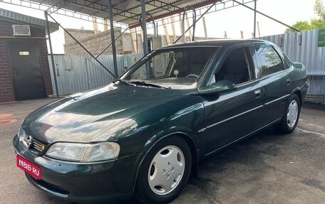 Opel Vectra B рестайлинг, 1998 год, 225 000 рублей, 3 фотография