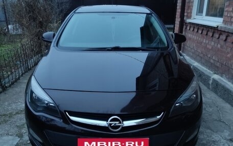 Opel Astra J, 2014 год, 875 000 рублей, 3 фотография