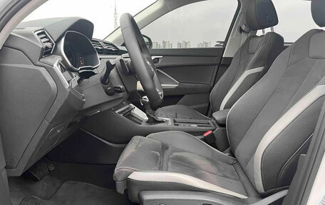 Audi Q3, 2022 год, 2 650 000 рублей, 15 фотография