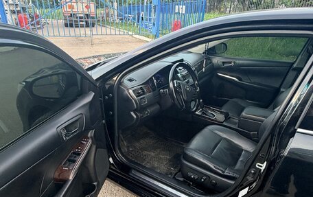 Toyota Camry, 2017 год, 1 900 000 рублей, 9 фотография