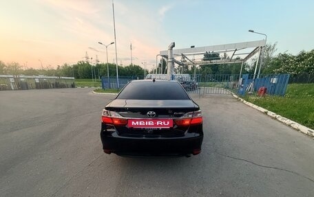 Toyota Camry, 2017 год, 1 900 000 рублей, 7 фотография