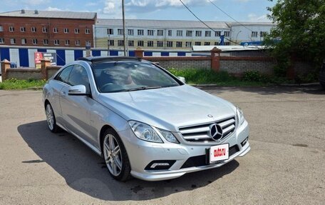 Mercedes-Benz E-Класс, 2011 год, 1 710 000 рублей, 2 фотография