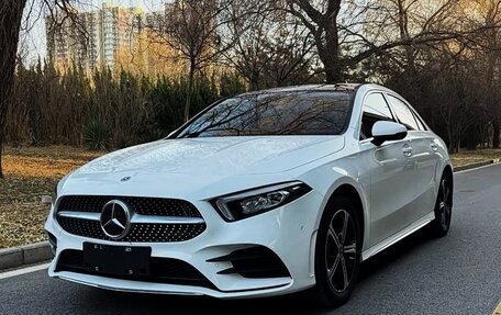 Mercedes-Benz A-Класс, 2023 год, 2 280 000 рублей, 1 фотография