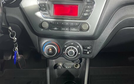 KIA Rio III рестайлинг, 2014 год, 974 000 рублей, 16 фотография