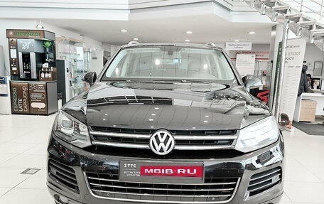 Volkswagen Touareg III, 2014 год, 1 950 000 рублей, 2 фотография