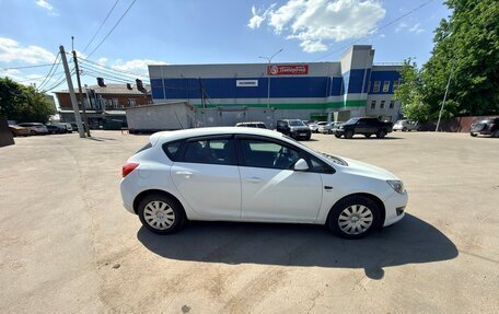 Opel Astra J, 2013 год, 550 000 рублей, 2 фотография
