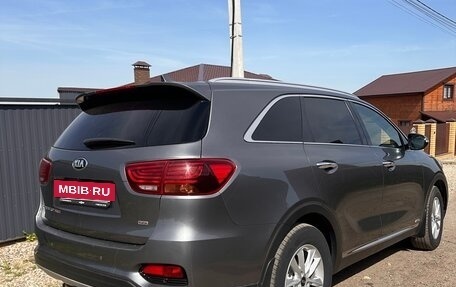 KIA Sorento III Prime рестайлинг, 2018 год, 2 000 000 рублей, 2 фотография
