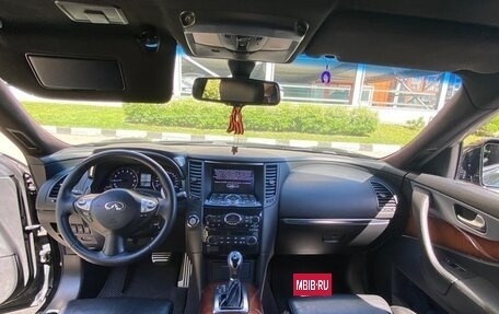 Infiniti FX II, 2012 год, 2 150 000 рублей, 29 фотография