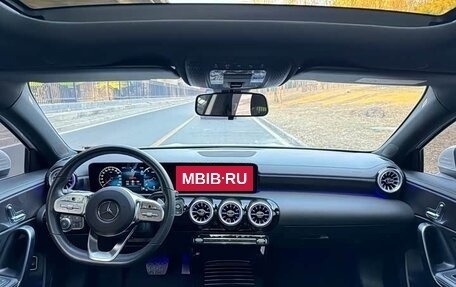 Mercedes-Benz A-Класс, 2023 год, 2 280 000 рублей, 7 фотография
