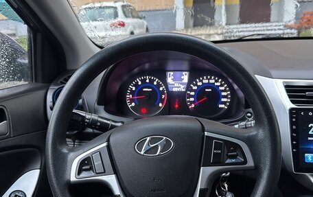 Hyundai Solaris II рестайлинг, 2015 год, 960 000 рублей, 5 фотография