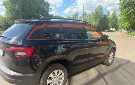 Skoda Karoq I, 2020 год, 2 350 000 рублей, 2 фотография