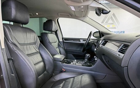 Volkswagen Touareg III, 2016 год, 3 199 000 рублей, 13 фотография