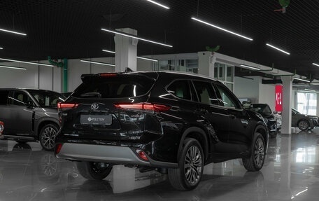 Toyota Highlander, 2026 год, 5 200 000 рублей, 5 фотография