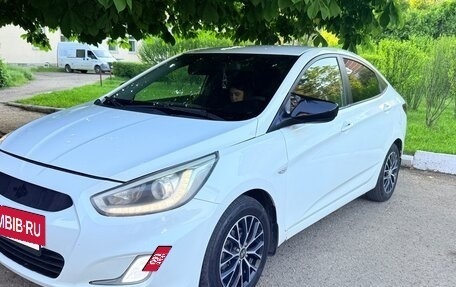 Hyundai Solaris II рестайлинг, 2013 год, 666 666 рублей, 12 фотография