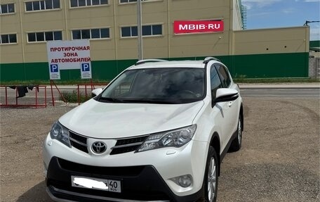 Toyota RAV4, 2013 год, 1 850 000 рублей, 1 фотография