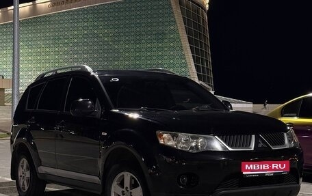 Mitsubishi Outlander III рестайлинг 3, 2007 год, 800 000 рублей, 1 фотография