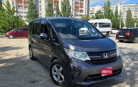 Honda Stepwgn IV, 2017 год, 1 850 000 рублей, 1 фотография