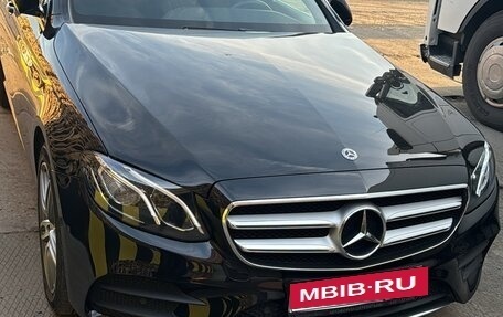Mercedes-Benz E-Класс, 2019 год, 3 290 000 рублей, 1 фотография