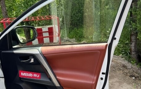 Toyota RAV4, 2013 год, 1 850 000 рублей, 17 фотография