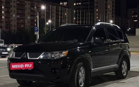 Mitsubishi Outlander III рестайлинг 3, 2007 год, 800 000 рублей, 3 фотография