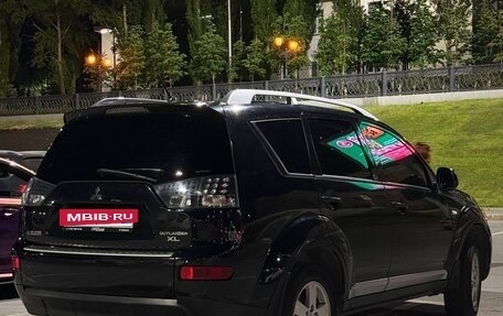 Mitsubishi Outlander III рестайлинг 3, 2007 год, 800 000 рублей, 2 фотография