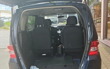 Honda Freed I, 2010 год, 1 050 000 рублей, 19 фотография