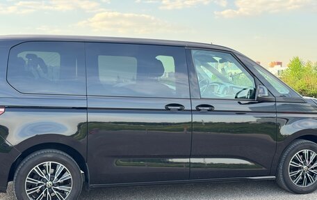 Volkswagen Multivan, 2023 год, 7 500 000 рублей, 4 фотография
