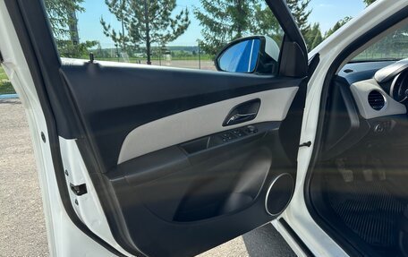 Chevrolet Cruze II, 2012 год, 635 000 рублей, 10 фотография