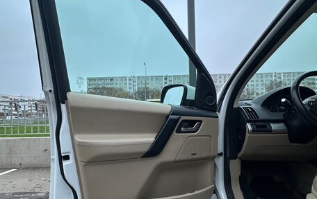 Land Rover Freelander II рестайлинг 2, 2014 год, 1 400 000 рублей, 9 фотография