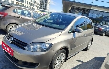 Volkswagen Golf Plus II, 2011 год, 950 000 рублей, 3 фотография