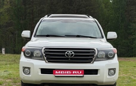 Toyota Land Cruiser 200, 2014 год, 4 000 000 рублей, 2 фотография