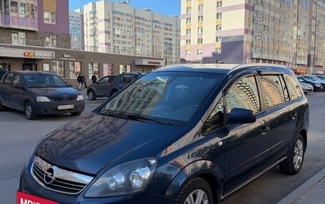 Opel Zafira B, 2012 год, 695 000 рублей, 2 фотография
