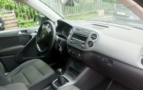 Volkswagen Tiguan I, 2011 год, 1 500 000 рублей, 11 фотография