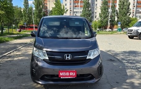 Honda Stepwgn IV, 2017 год, 1 850 000 рублей, 6 фотография