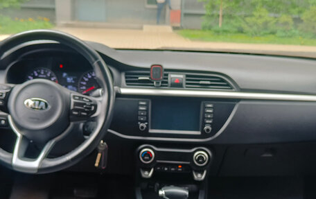 KIA Rio IV, 2018 год, 1 600 000 рублей, 2 фотография