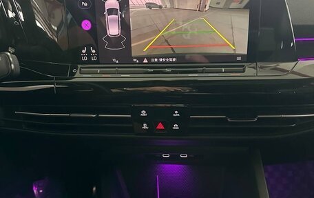 Volkswagen Golf VIII, 2023 год, 2 500 000 рублей, 10 фотография